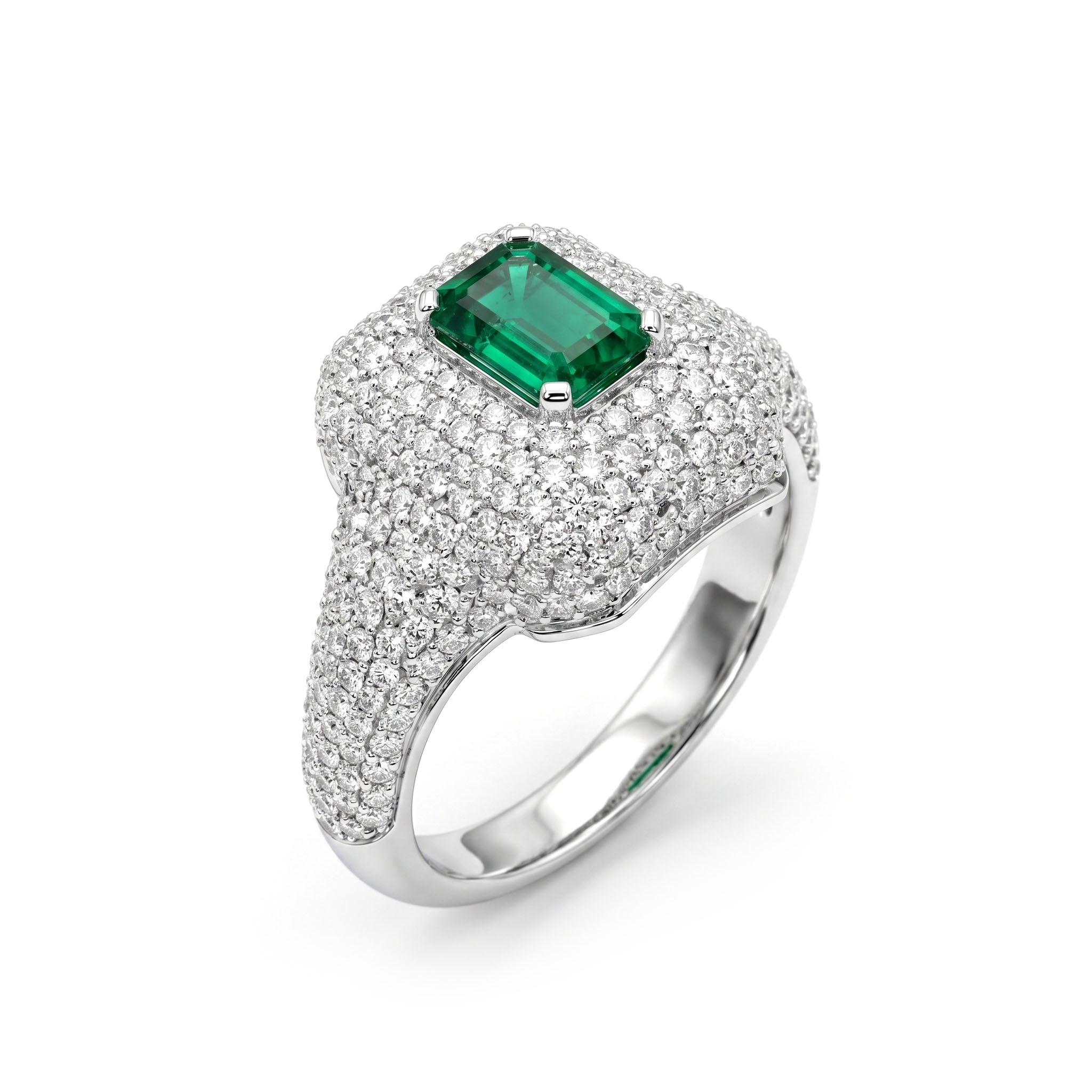 AER157000 - Ring 14KW/4.8G 1EMER-0.54CT 292RD-1.21CT