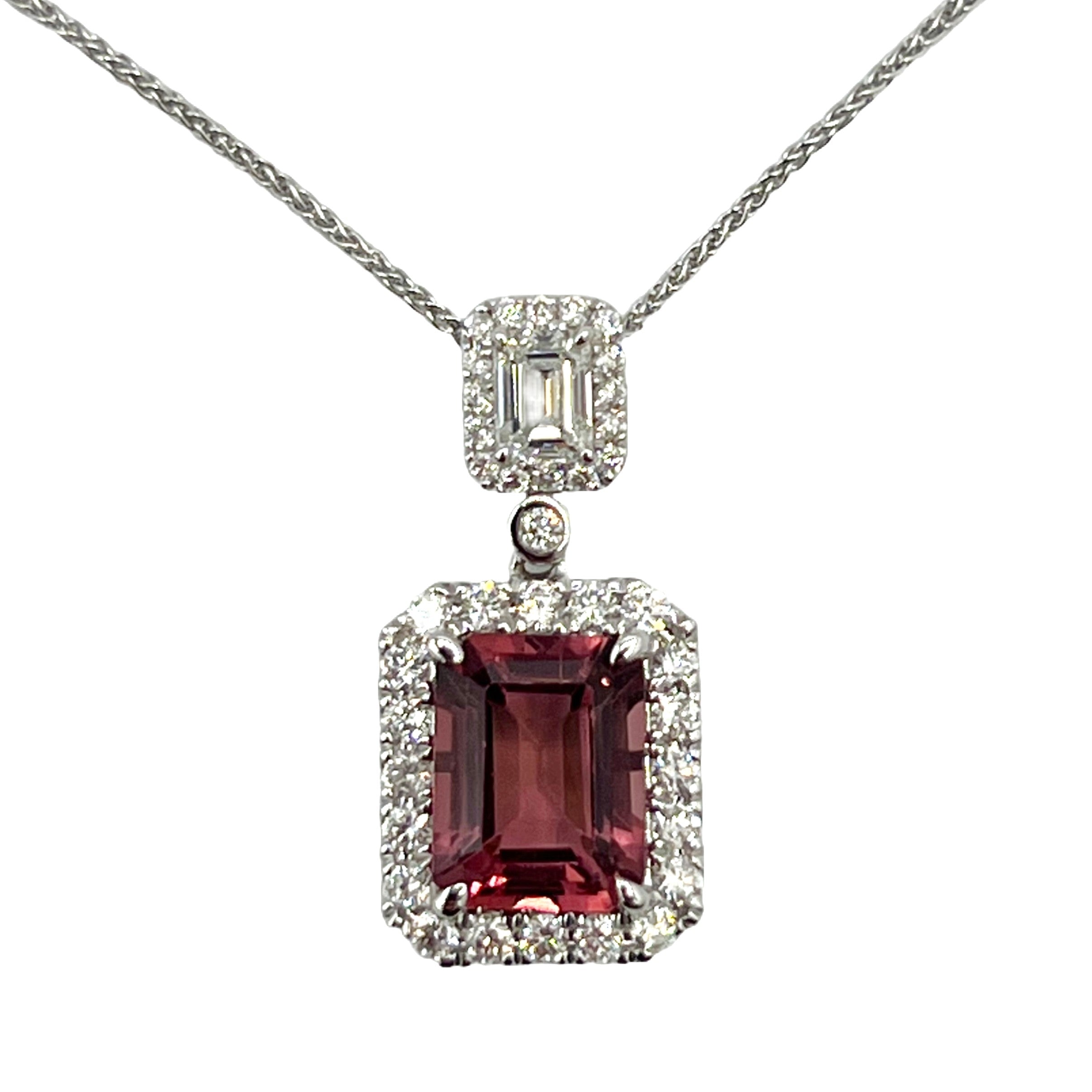 CP055662-PT - Pendant 18KW/1.6G 1P.TOUR-2.37CT 1EC-0.32CT 37RD-0.43CT