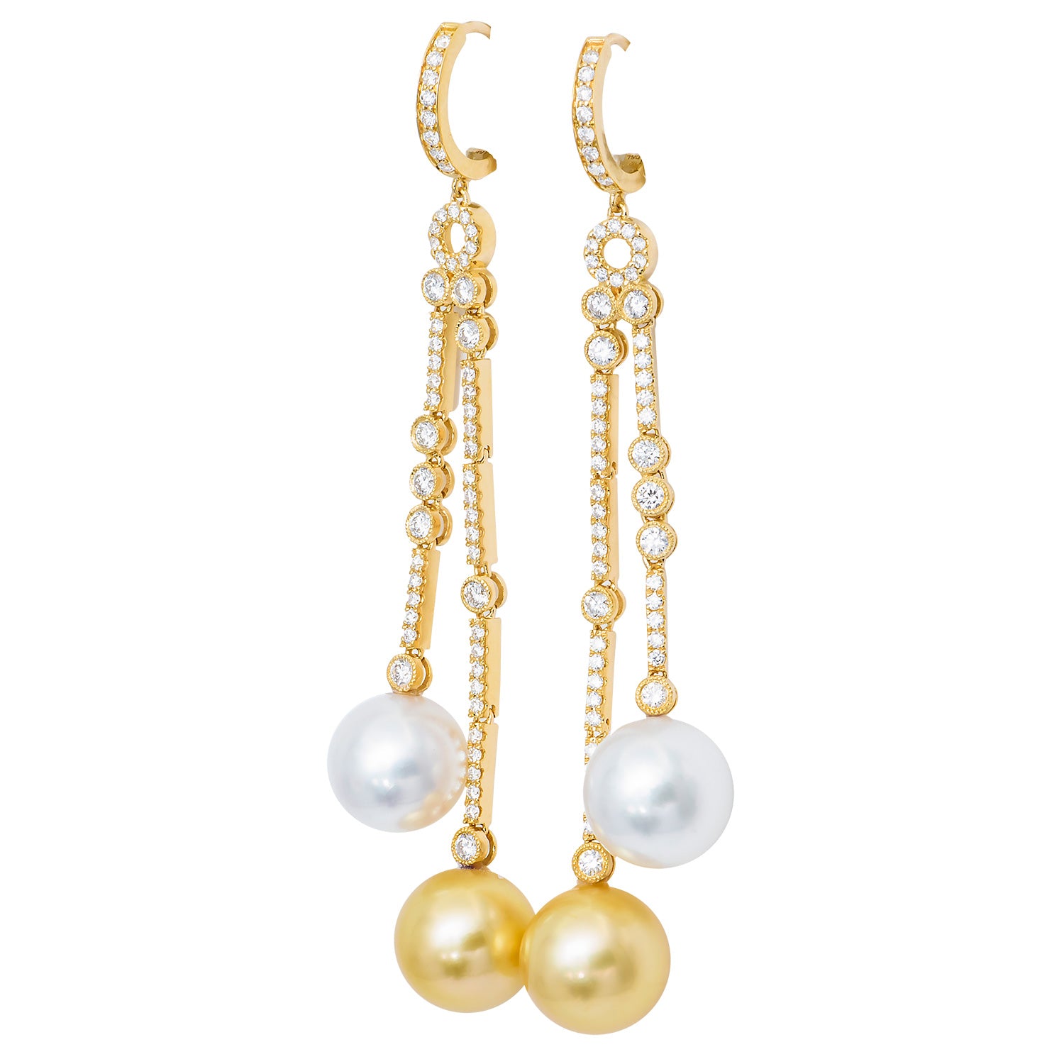 18K Yellow Gold South Sea Pearl Earrings, 10-11mm, 1.07ct