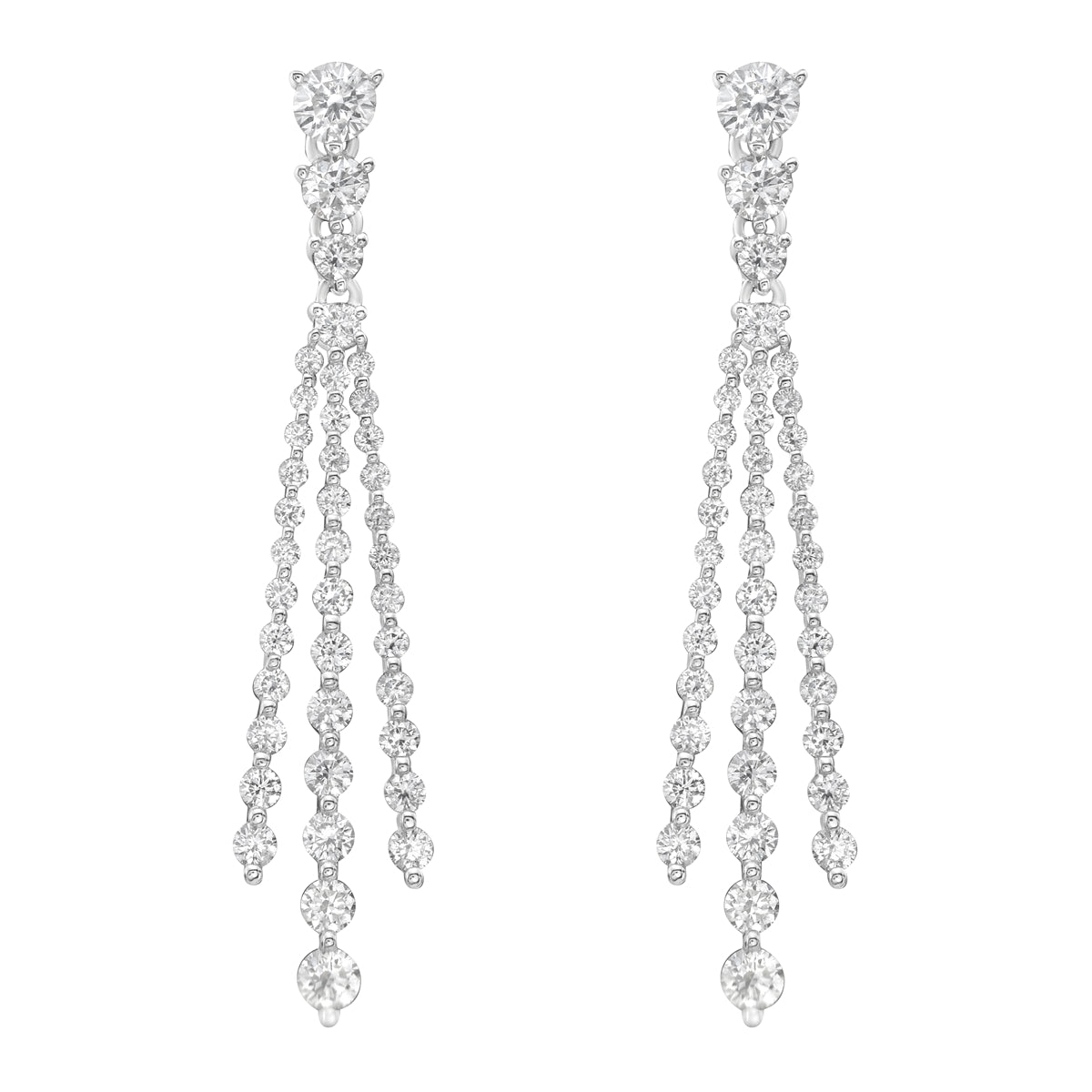 E056106 - Earrings 18KW/4.5G 22RD-0.79CT 6RD-0.73CT 52RD-0.60CT