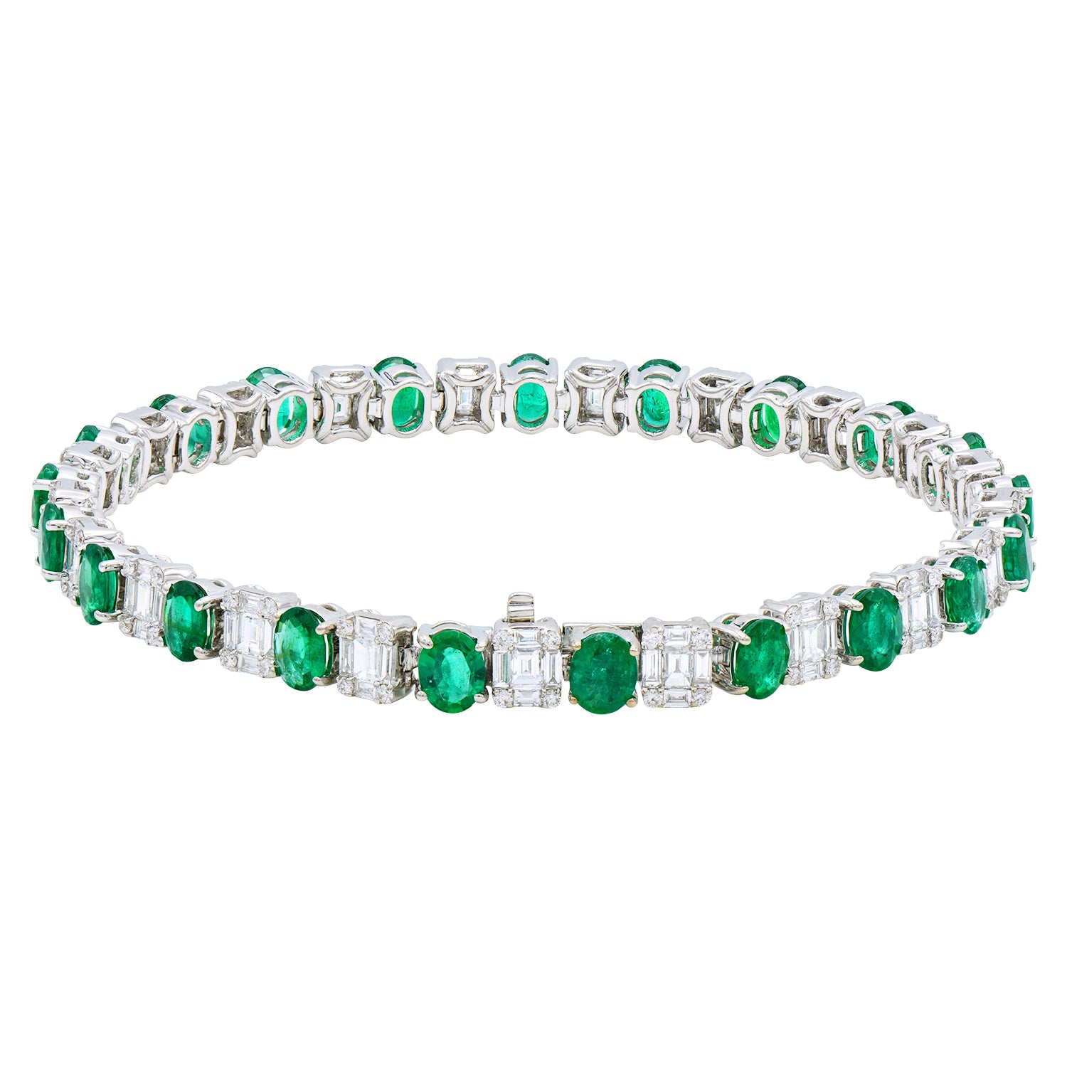 18K White Gold Green Emerald Bracelet, 6.5ct