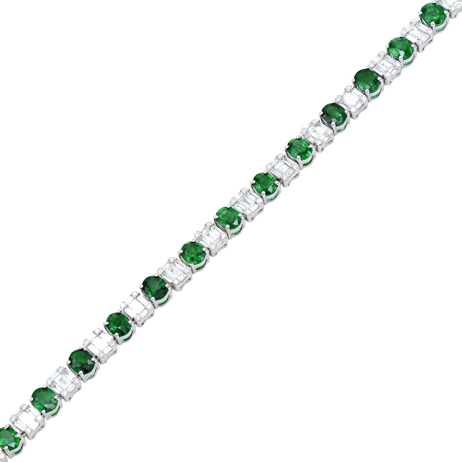 Necklace 18KW/32.3G 49EMER-15.24CT 245BD-5.75CT 196RD-1.24CT