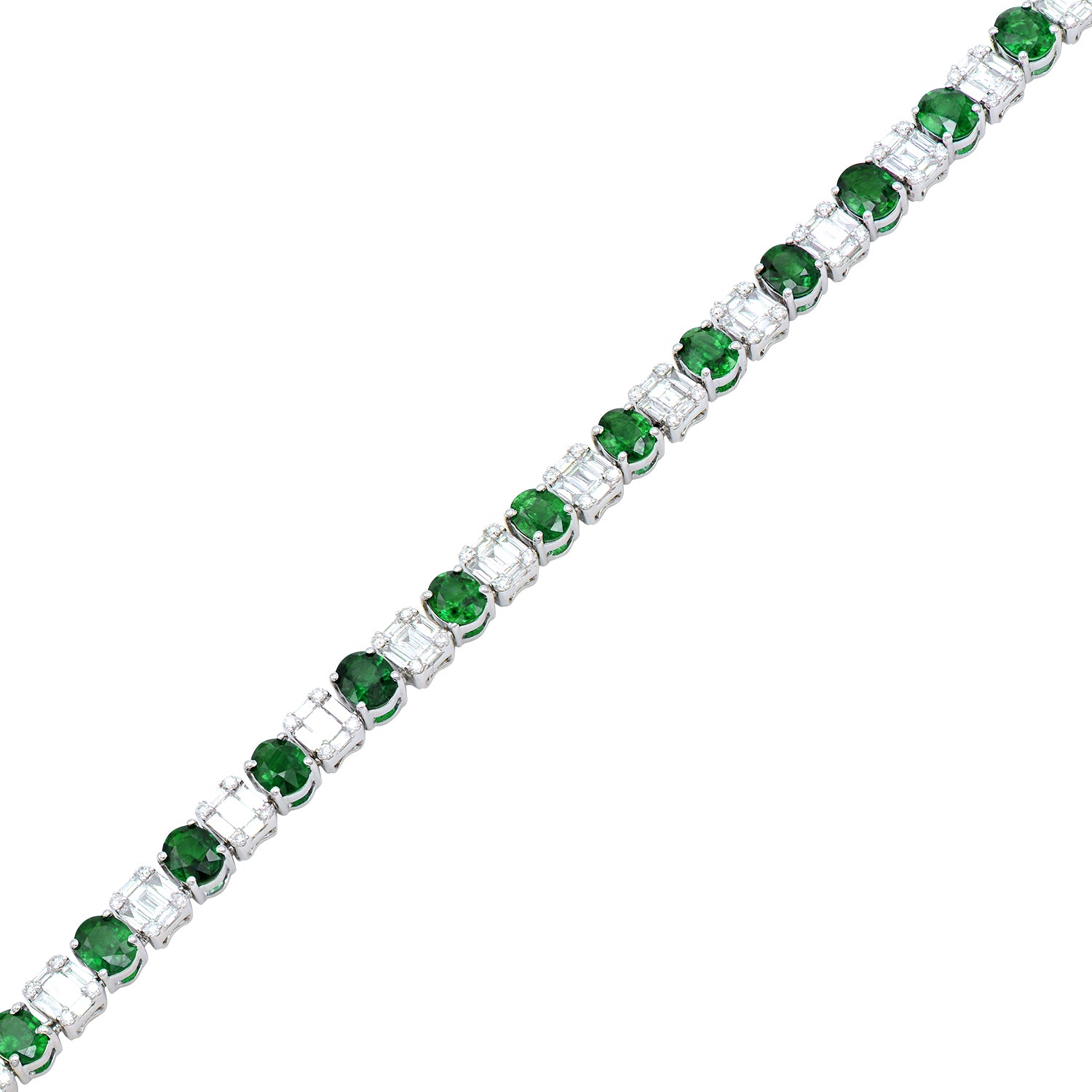 EN054211 - Necklace 18KW/32.3G 49EMER-15.24CT 245BD-5.75CT 196RD-1.24CT