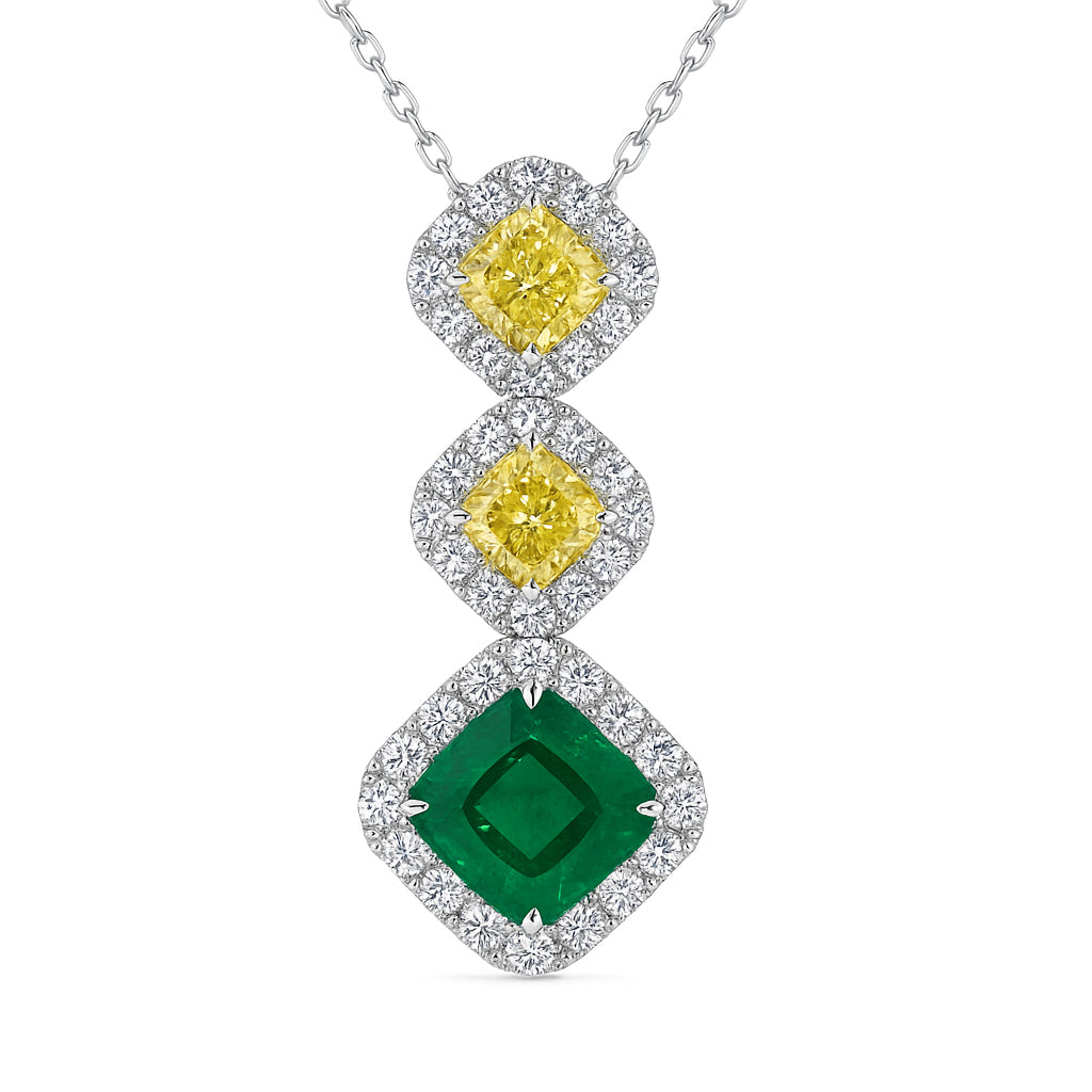 EP056240 - Pendant 18KWY/2.6G 1EMER-1.30CT 2YD-1.01CT 42RD-0.54CT