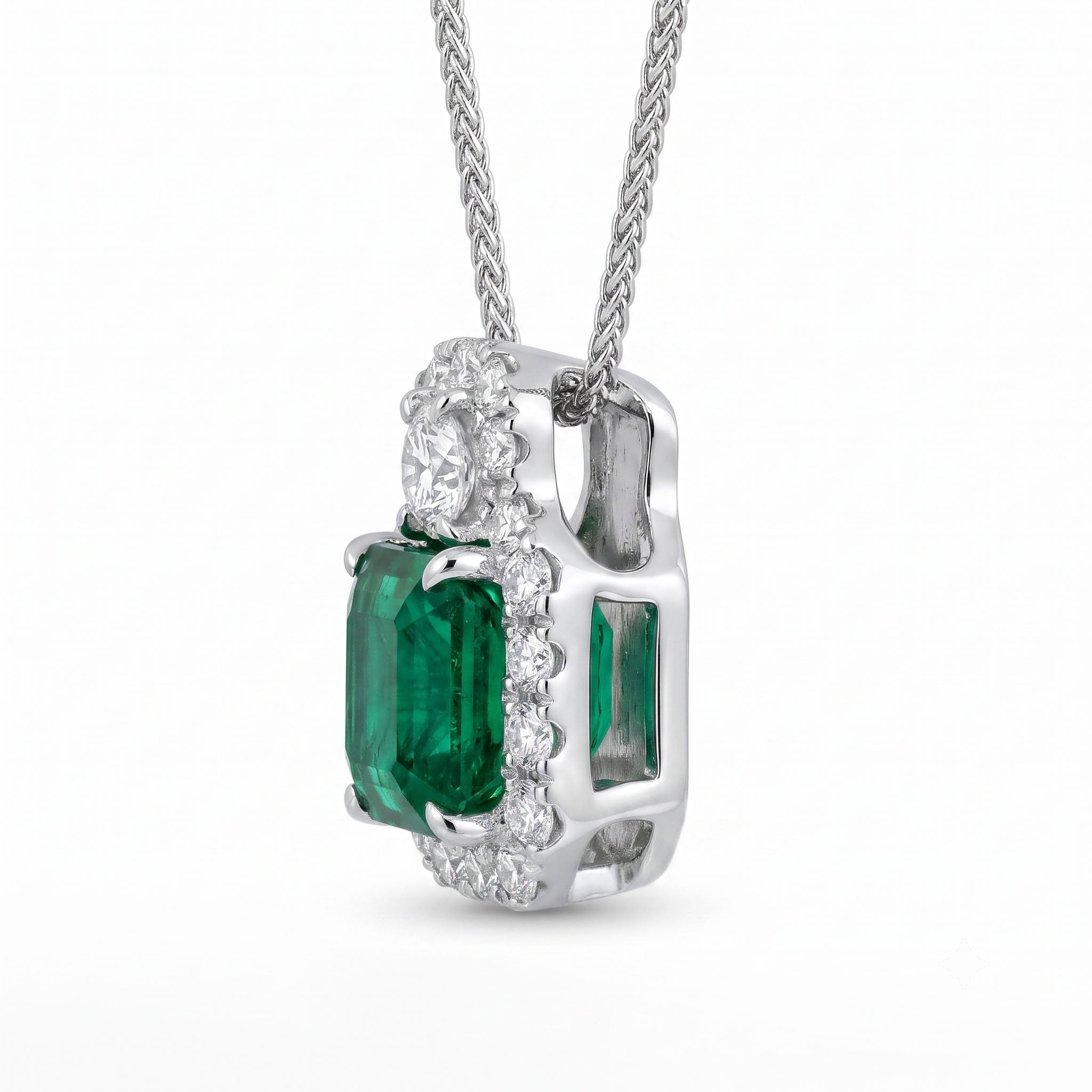 EP057037 - Pendant 18KW/1.3G 1SAPP-1.60CT 1DIA-0.19CT 22RD-0.20CT