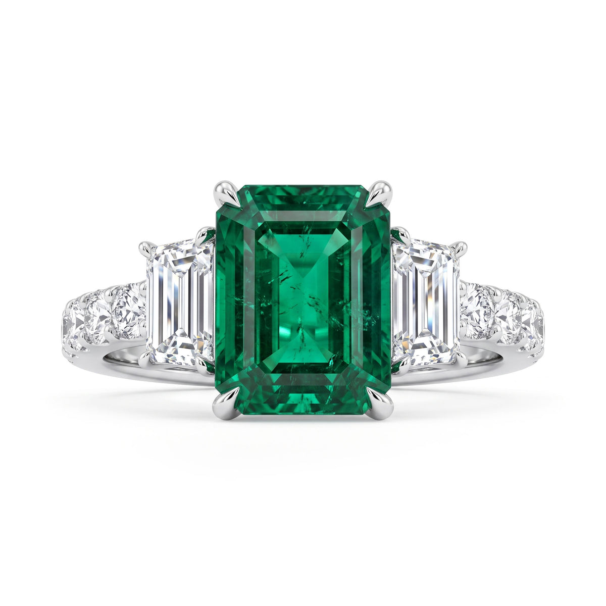 ER057059 - Ring 18KW/2.8G 1EMER-1.49CT 2EC-0.62CT 10RD-0.28CT