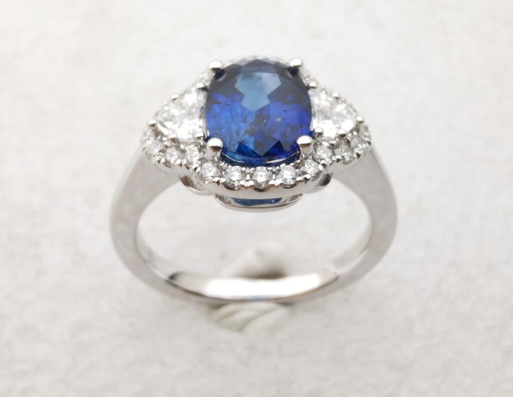 Handmade 18K White Gold Blue Sapphire Ring, 2.07ct