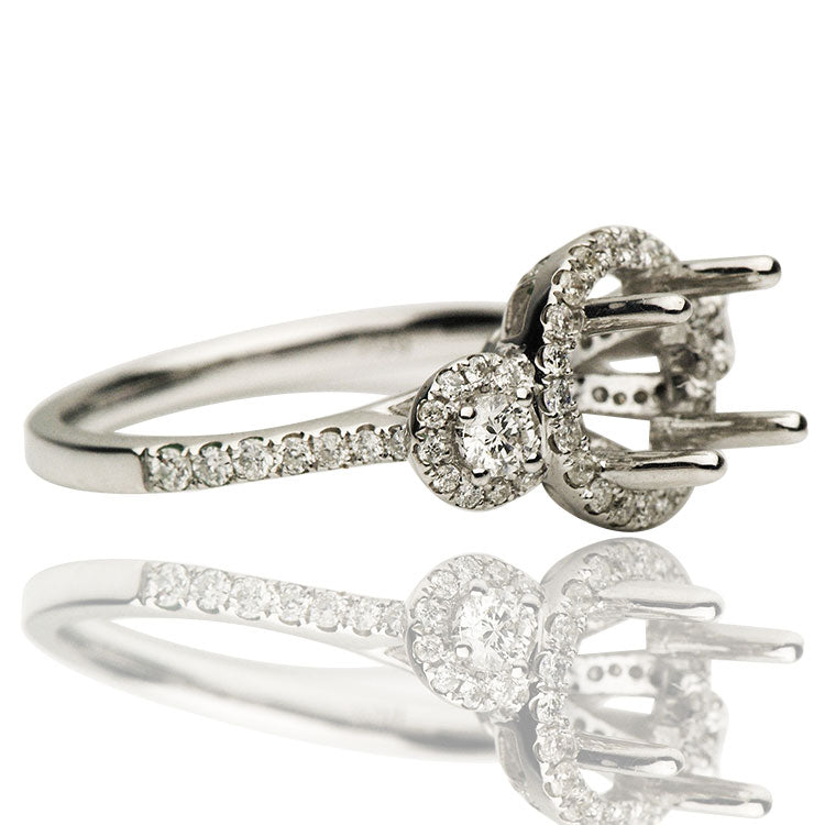 18K White Gold Engagement Ring, 0.61ct