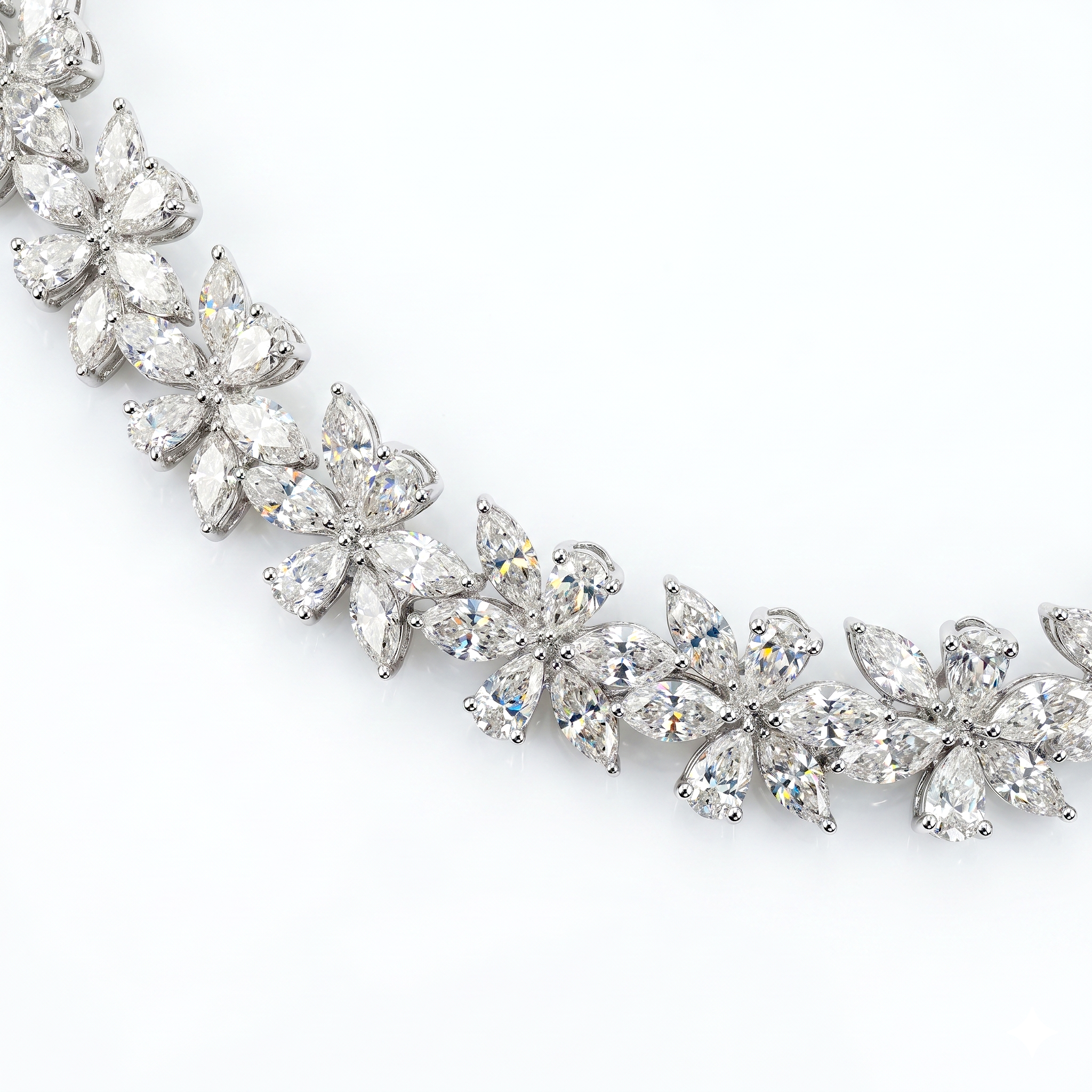 N057019 - Necklace 18KW/51.78G DIA-24.83CT