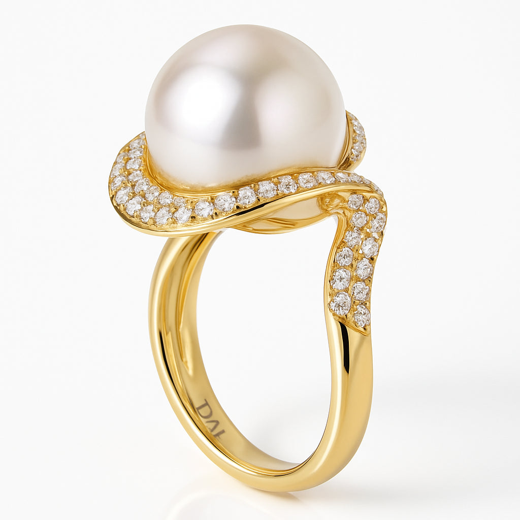 18K Yellow Gold South Sea Pearl Ring, 13-14mm, 0.84ct