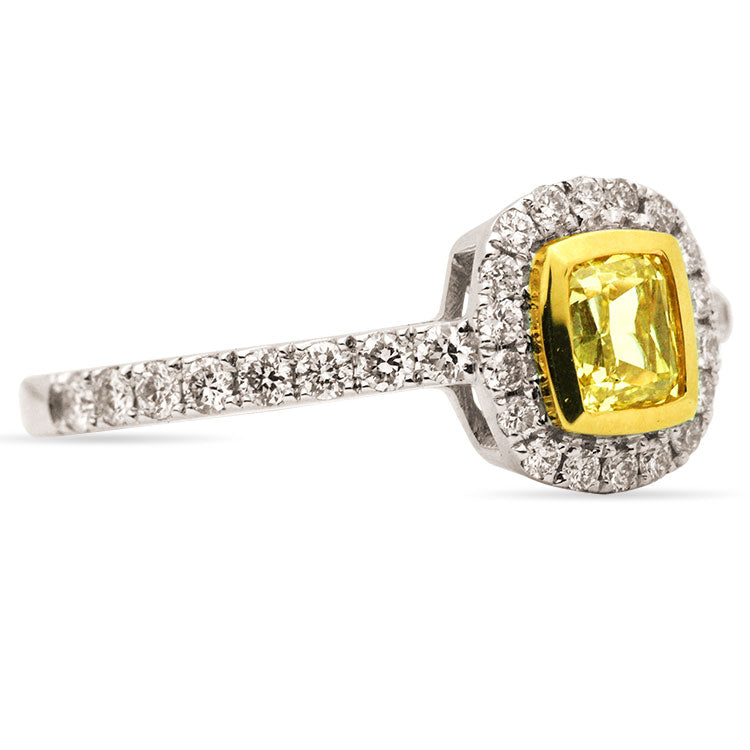 18KWY Yellow Diamond Fashion Ring