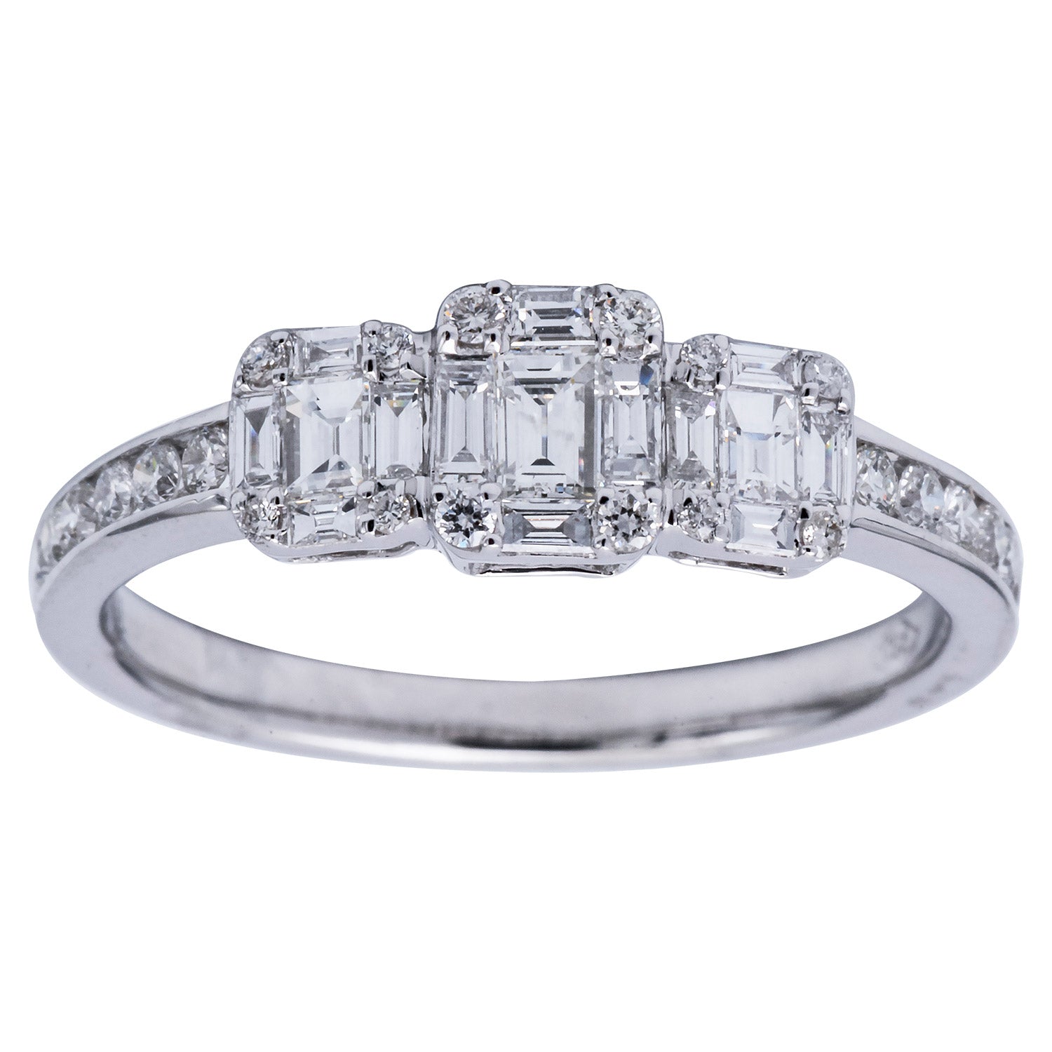 18KW Diamond Baguette Illusion Fashion Ring