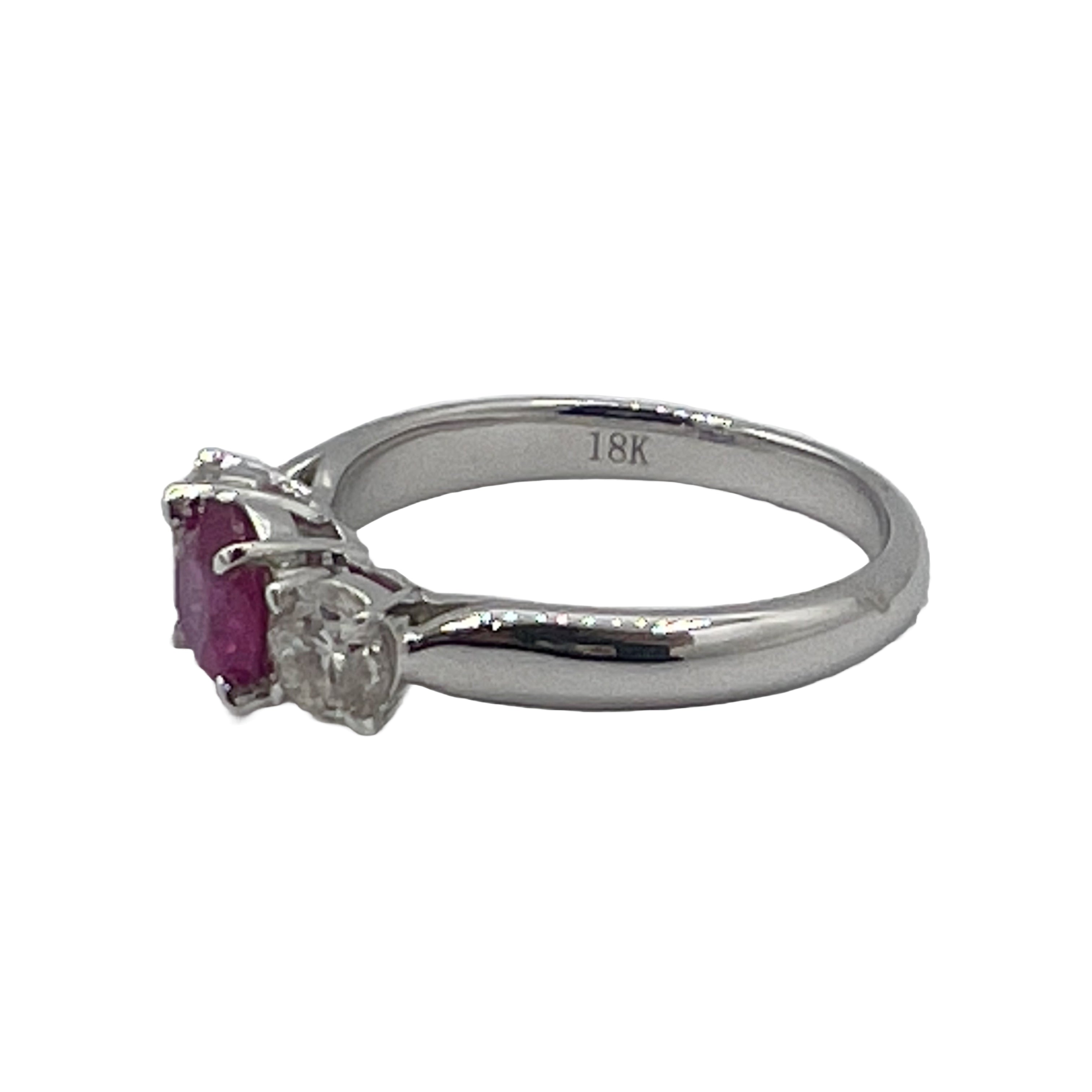 Ring 18KW/3.7G 1RUBY-0.83CT 2RD-0.62CT