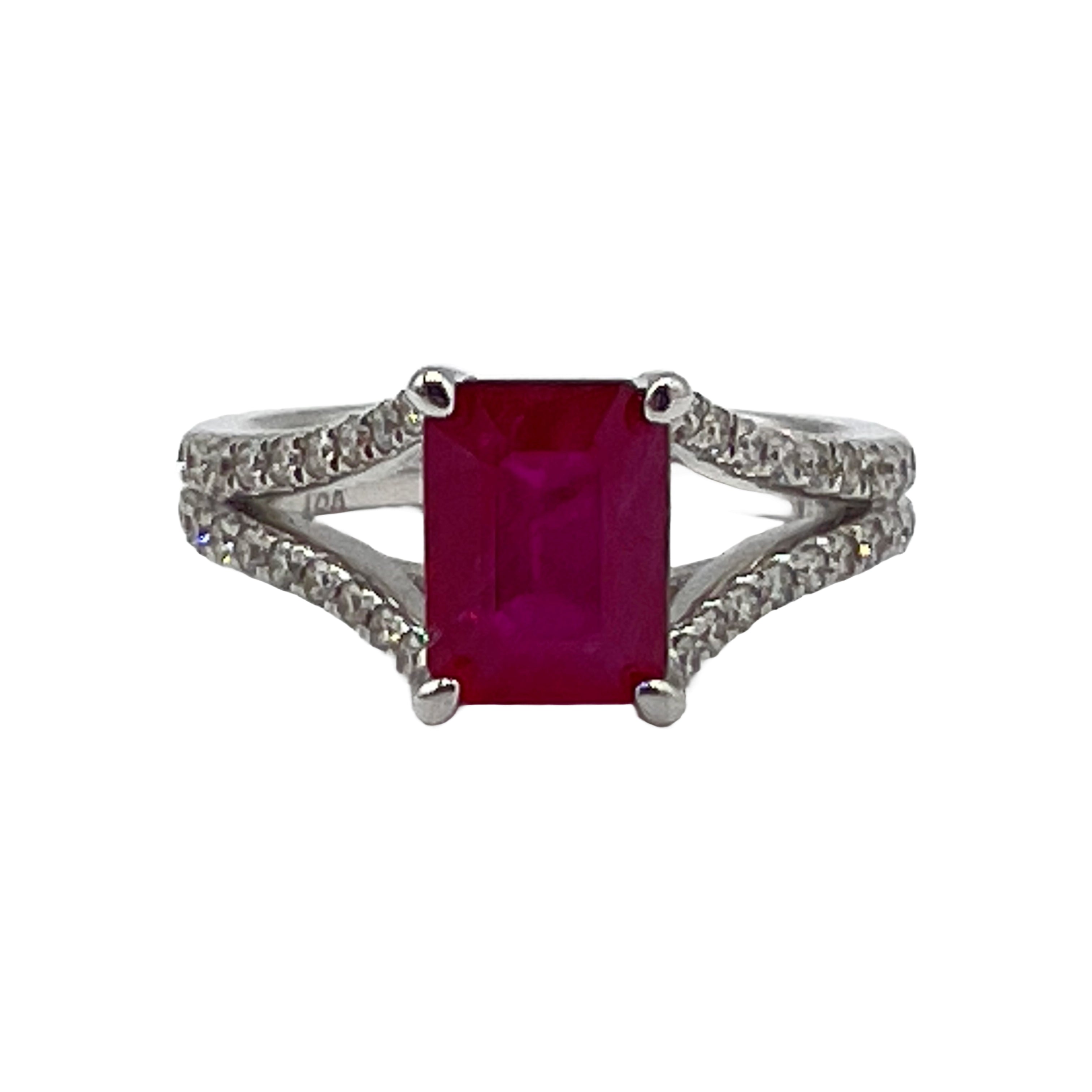 Ring 18KW/5.4G 1RUBY-1.89CT 66RD-0.49CT