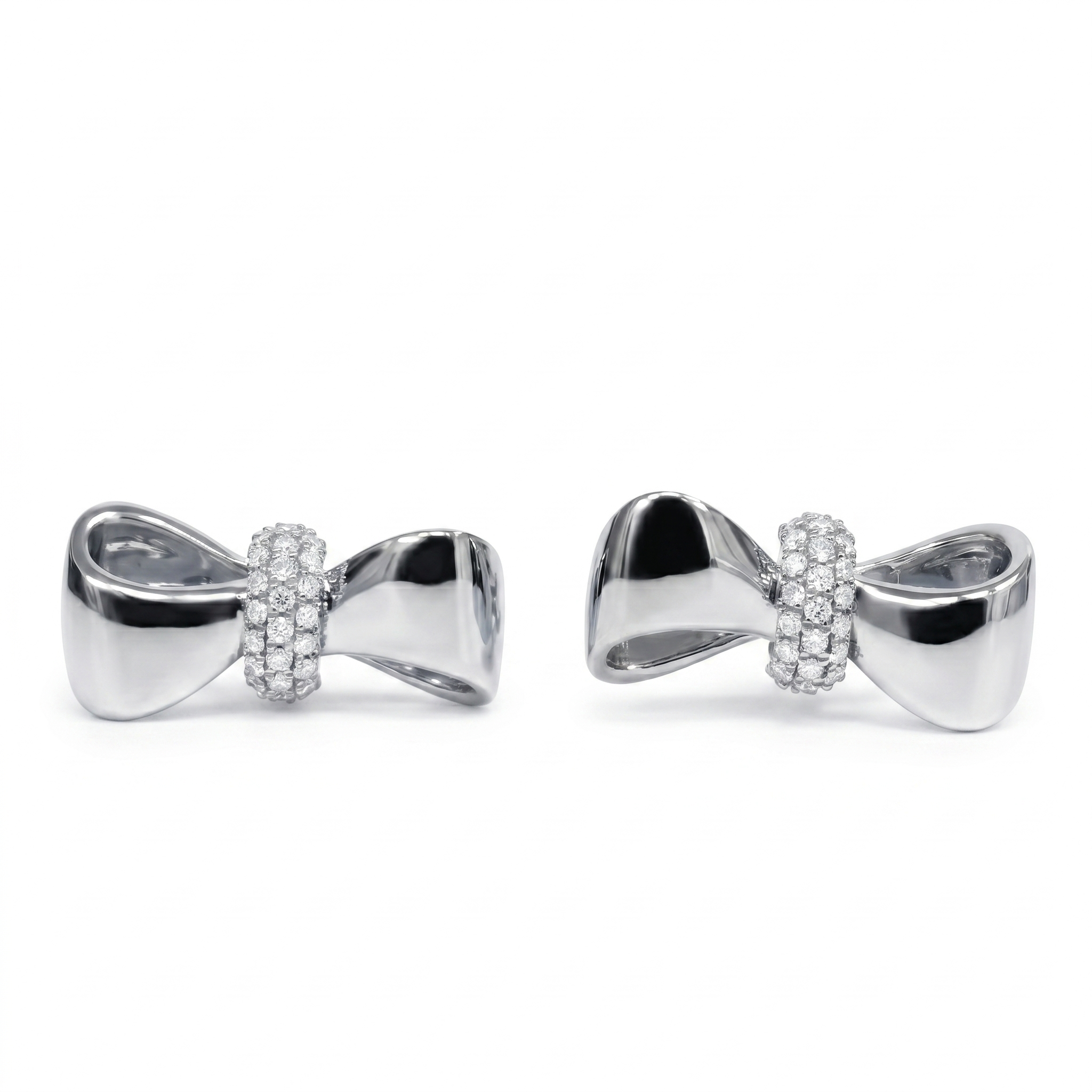 AE156971 - Earrings 14KW/3.1G 50RD-0.18CT