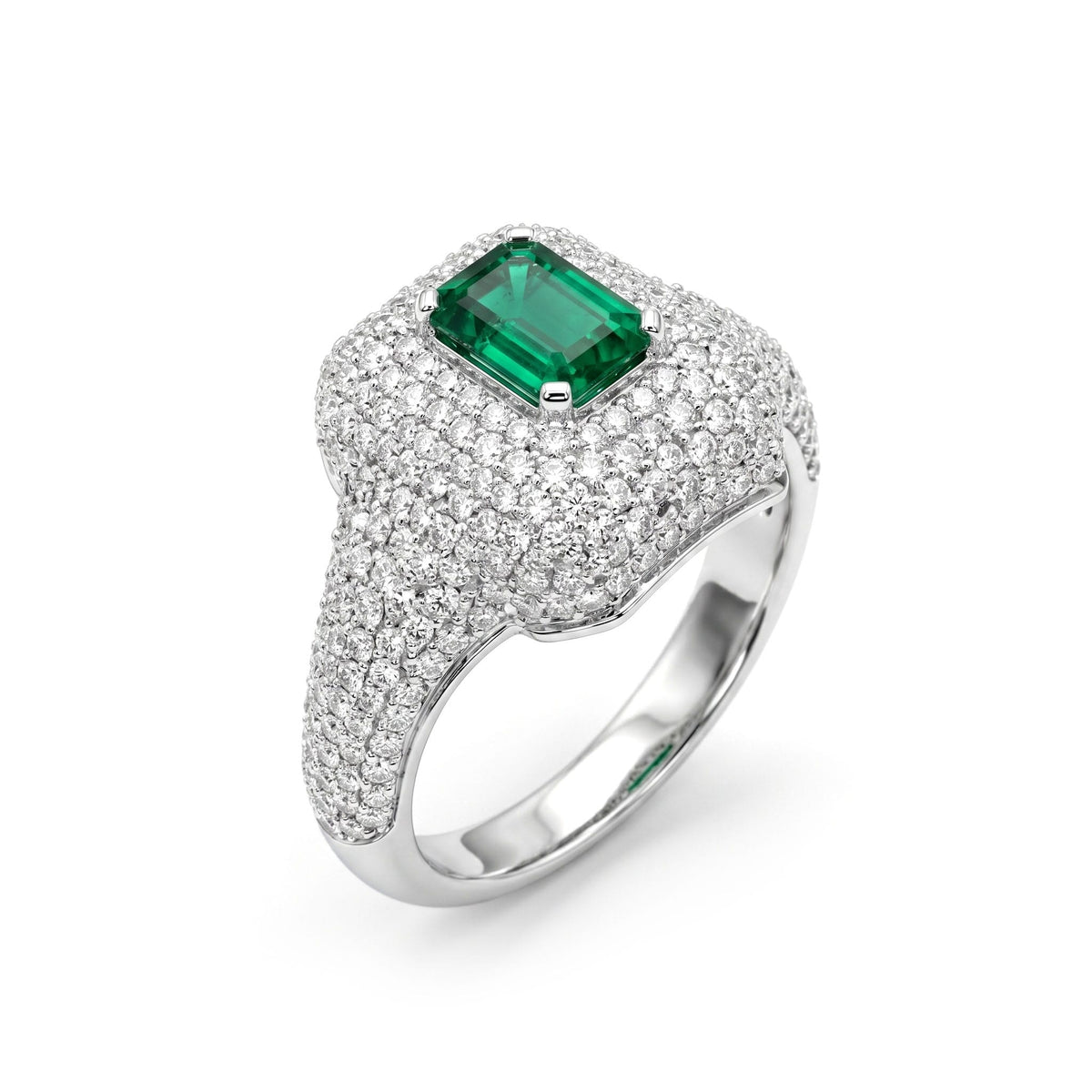 AER157000 - Ring 14KW/4.8G 1EMER-0.54CT 292RD-1.21CT