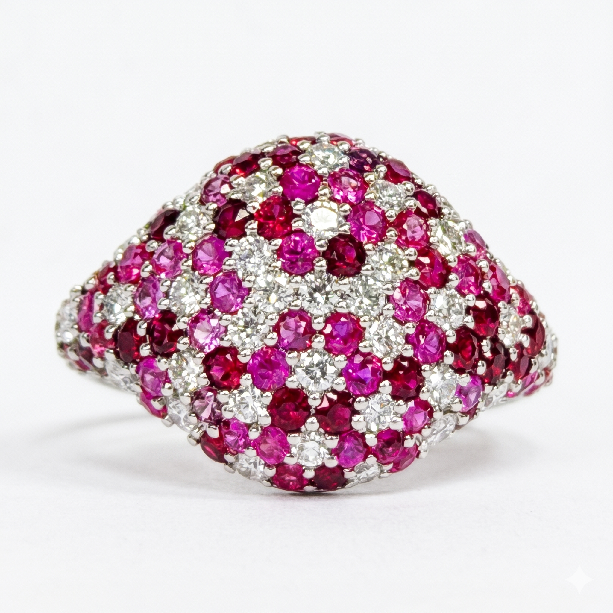 ARR157003 - Ring 14KW/3.4G 76RUBY-1.90CT 37RD-0.76CT