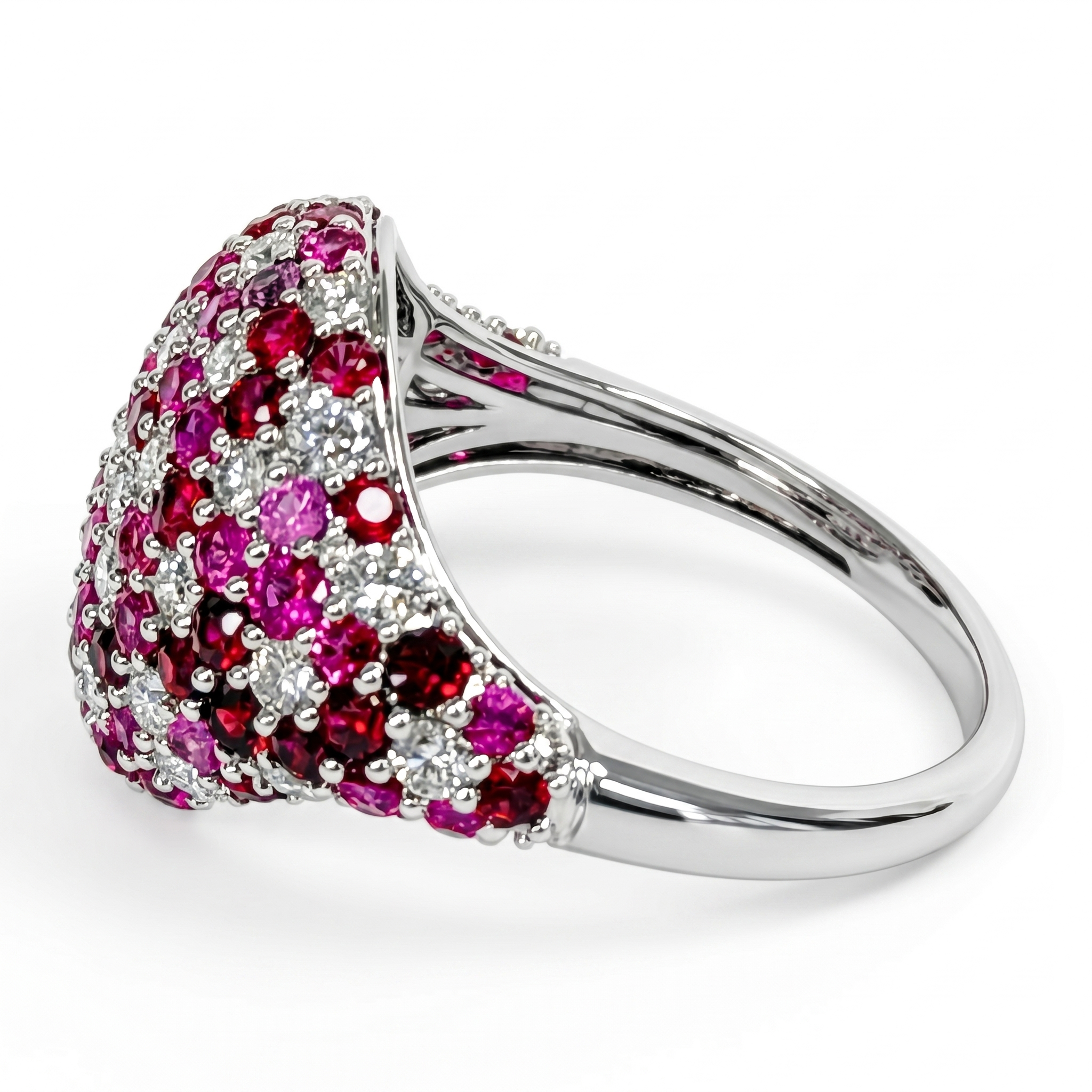 ARR157003 - Ring 14KW/3.4G 76RUBY-1.90CT 37RD-0.76CT