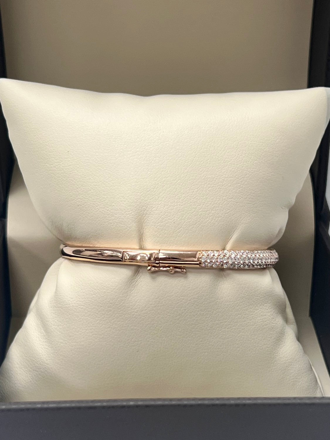 18K Rose Gold Diamond Bangle, 1.89ct
