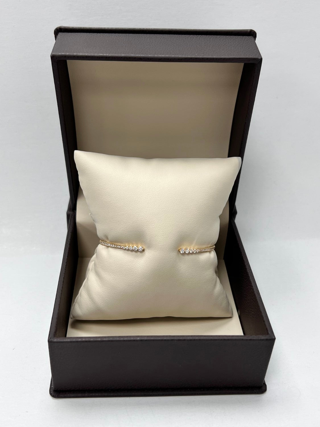 14K Yellow Gold Diamond Claw Bangle, 0.54ct