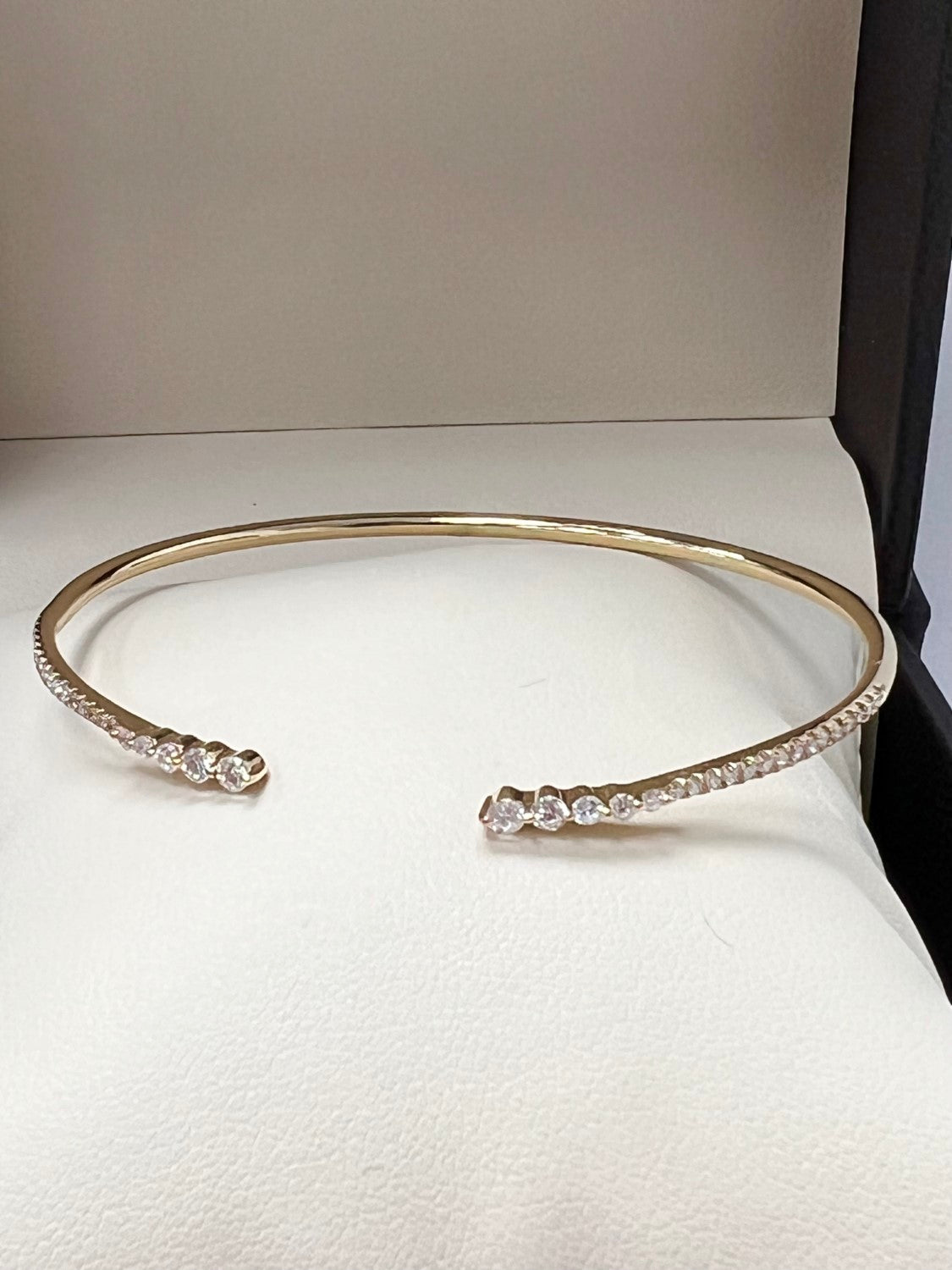 14K Yellow Gold Diamond Claw Bangle, 0.54ct