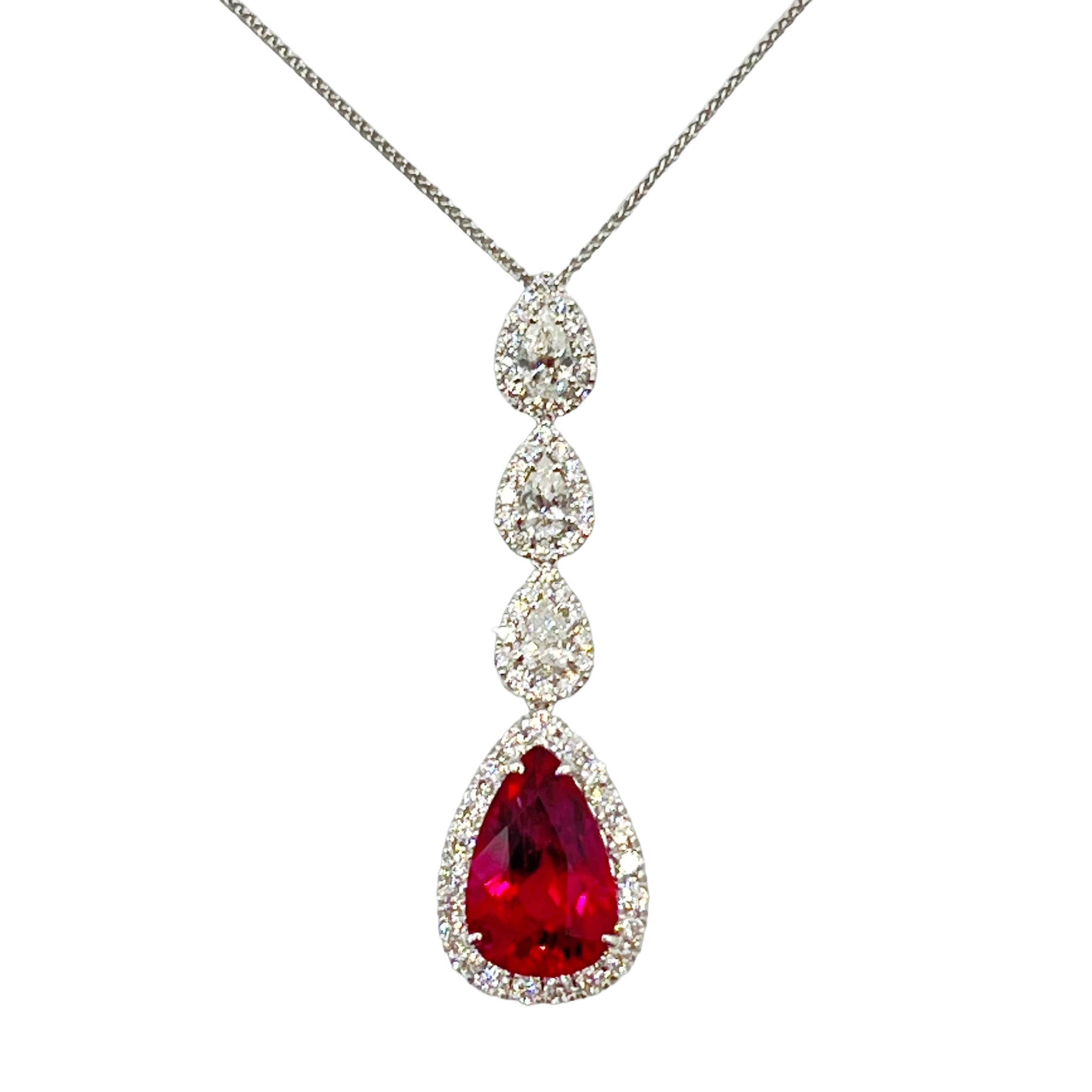 CP055567 - Pendant 18KW/3.4G 1RUBL-4.61CT 61RD-1.37CT
