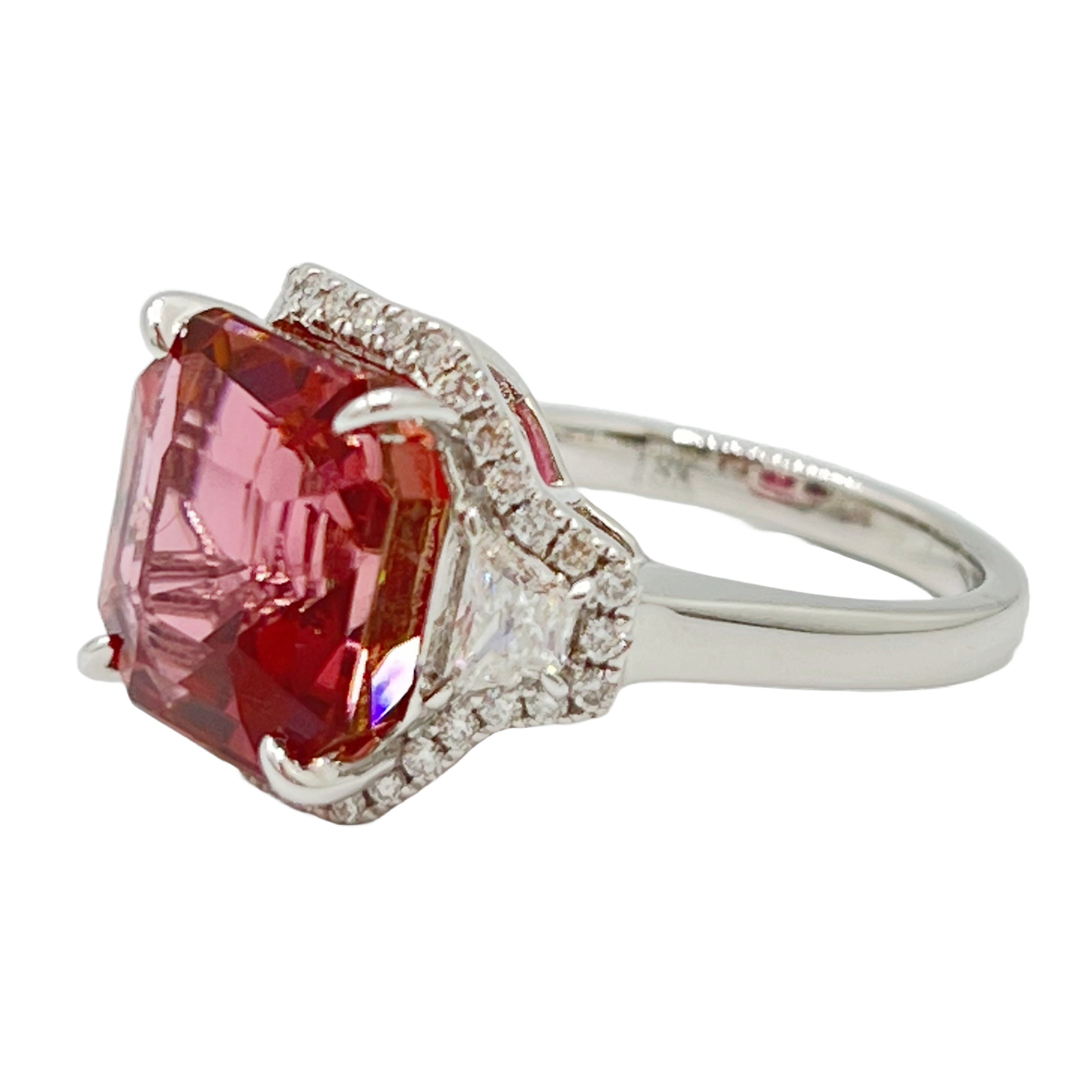 CR055466 - Ring 18KW/5.4G 1TOUR-8.89CT 2TRAP-0.27CT 38RD-0.42CT