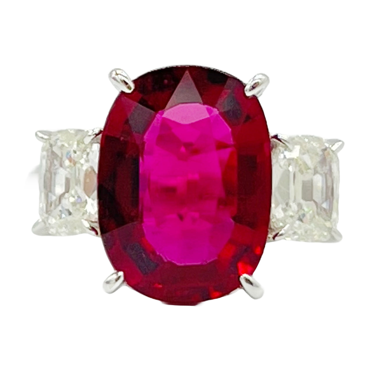Ring 18KW/4.2G 1RUBEL-4.96CT 2RD-0.98CT