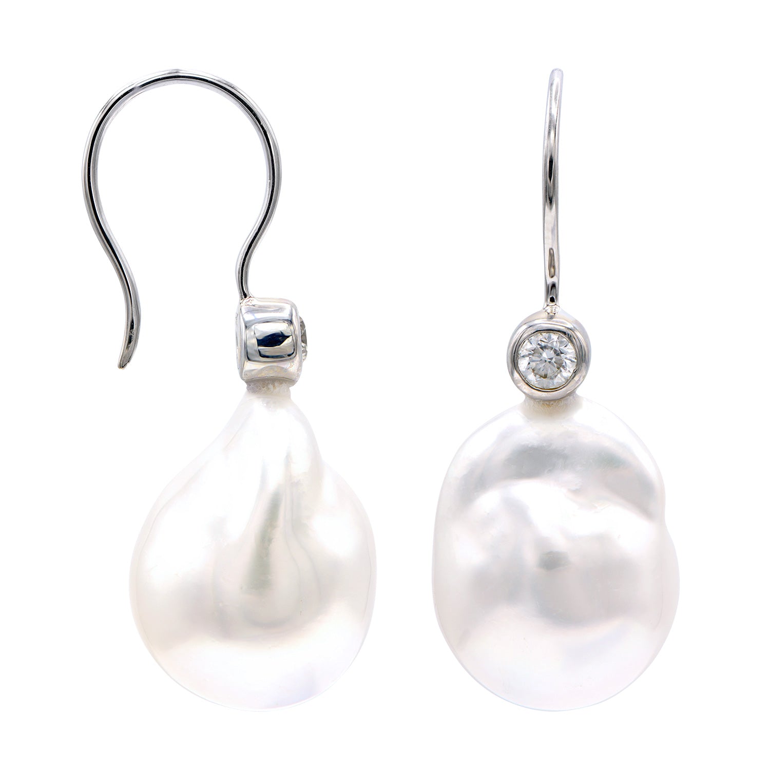 E012068-SBQ-1 - 18KW-BQSS Earrings 2D-0.20 12-13mm-prl 1.8gm