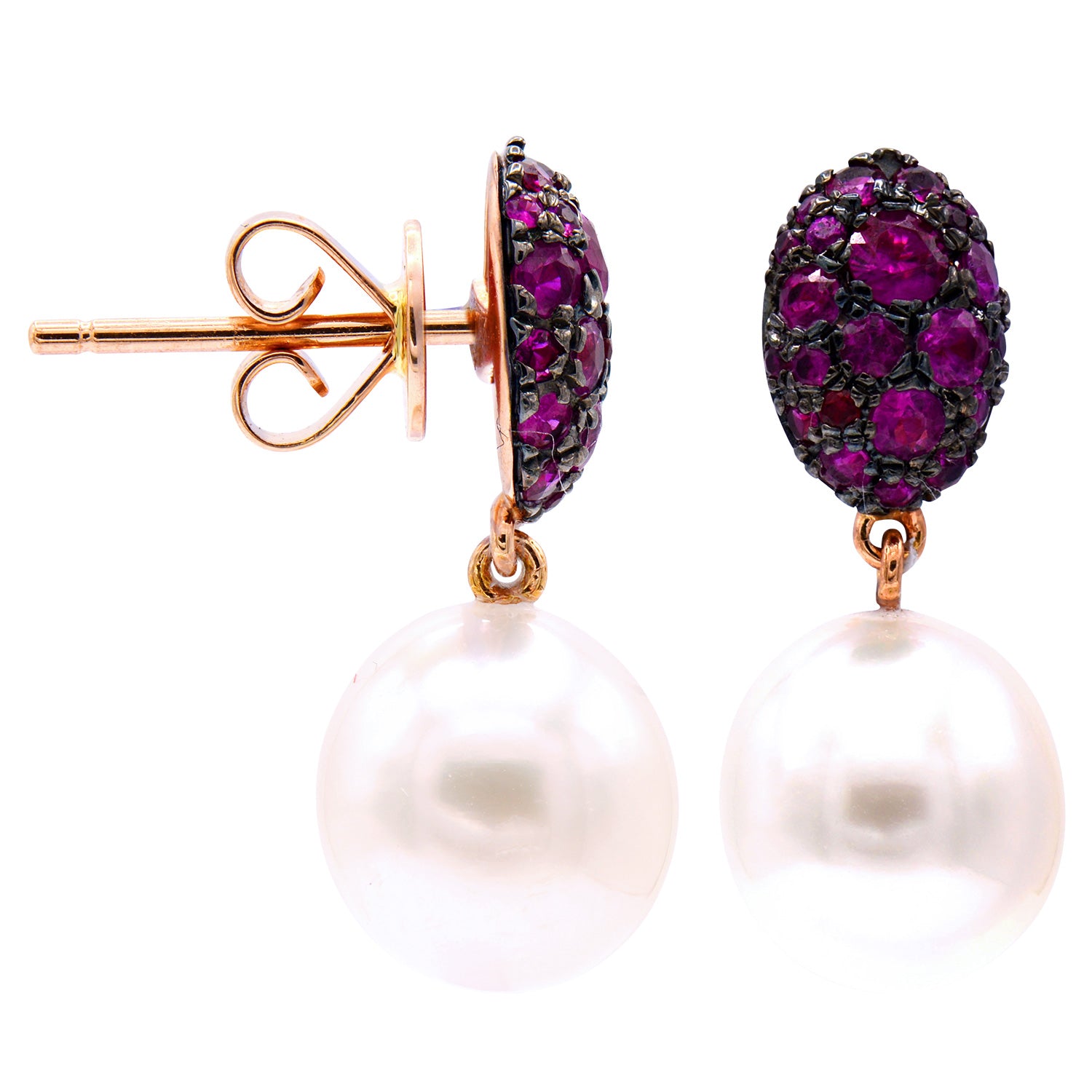 E012606 - 18KR-2.21G S.Sea earring 44Ruby-0.92ct 9-10mm