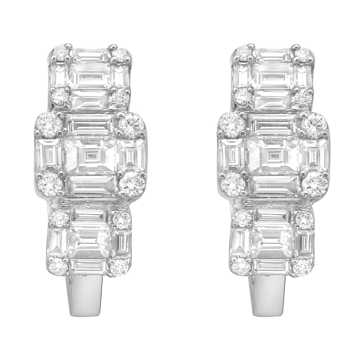 E056035 - Earrings 18KW/4.1G 24RD-0.19CT 30BD-0.96CT