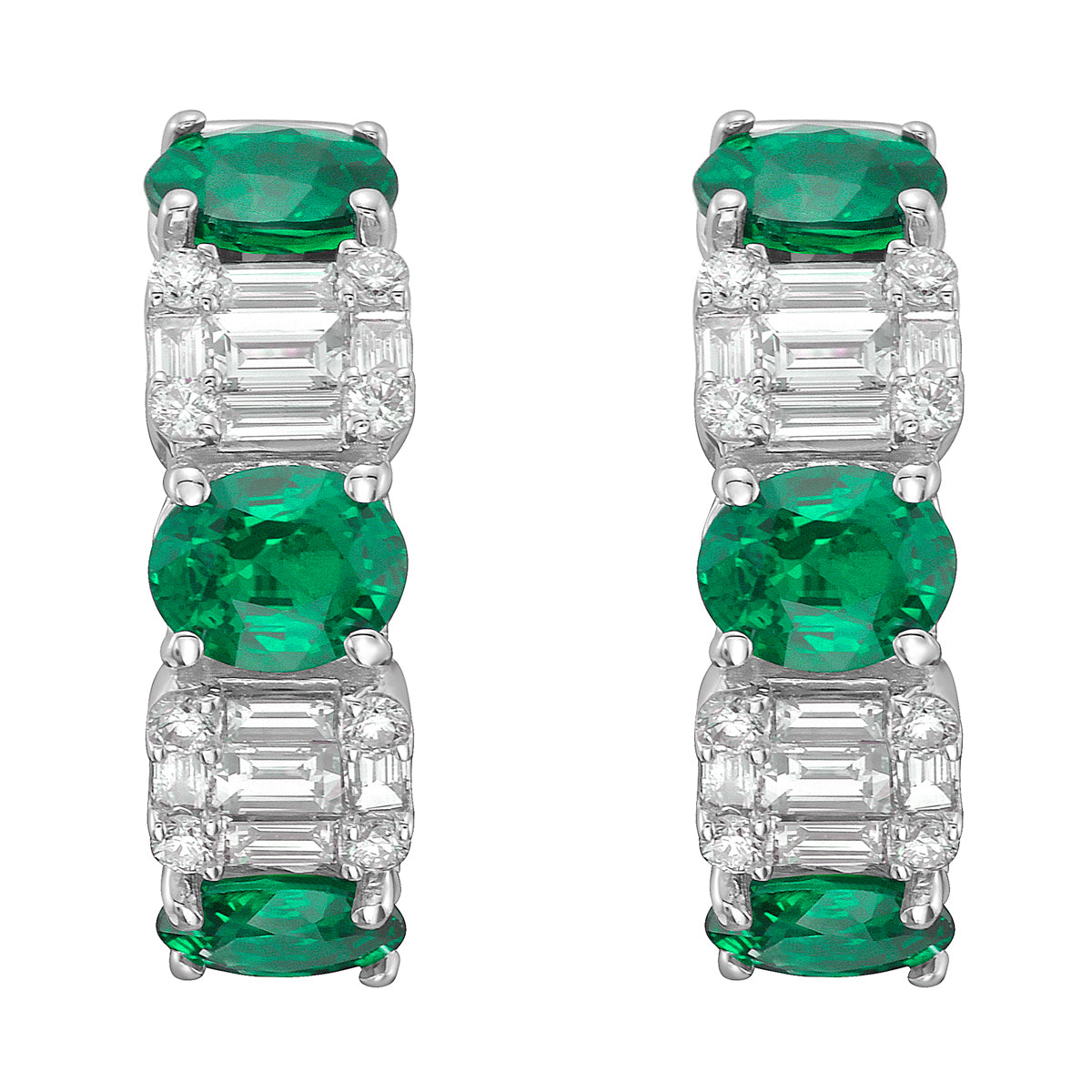 EE053872 - Earring 18KW/6.16G 6EMER-1.74CT 16RD-0.15CT 20BD-0.53CT