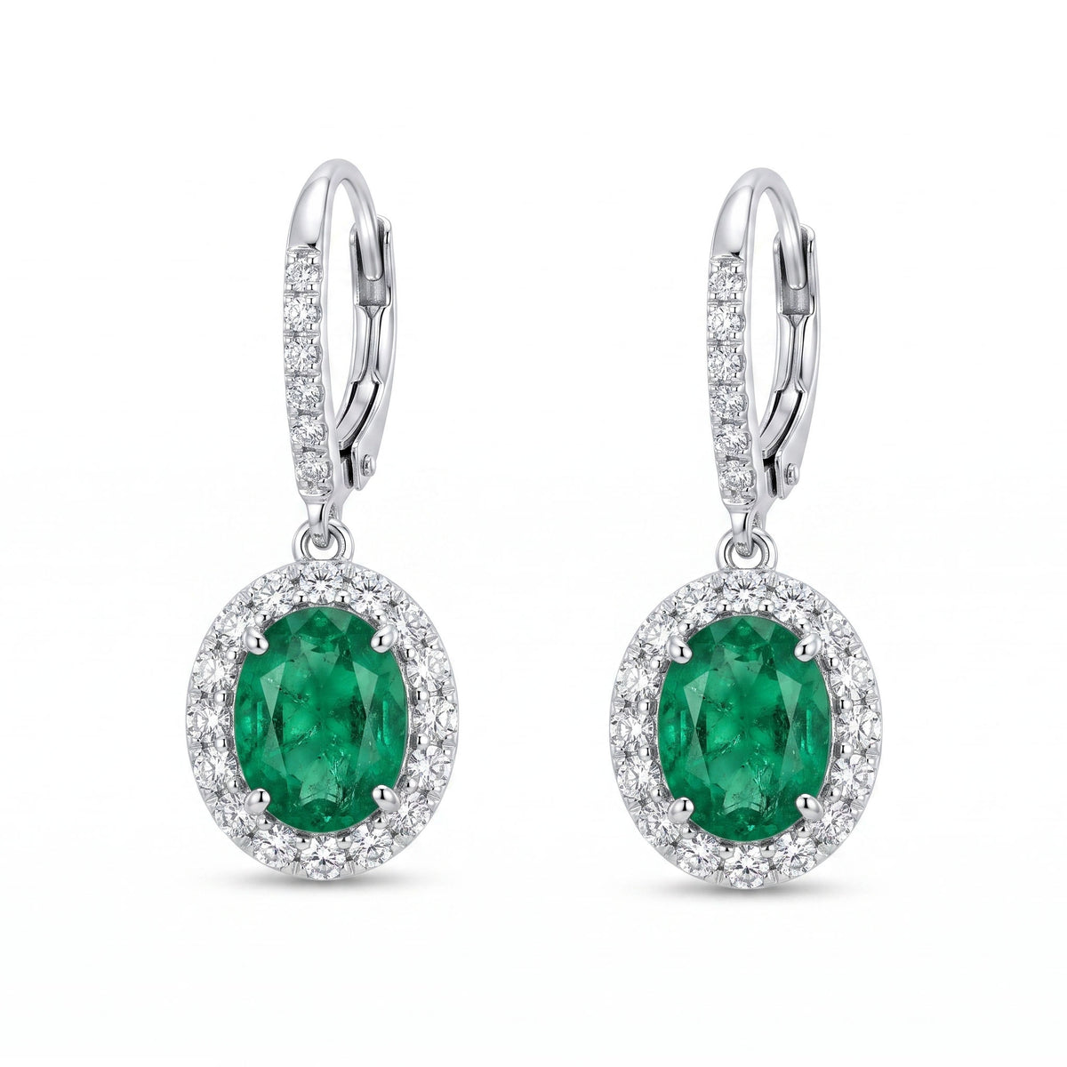 EE057048 - Earring 18KW/3.9G 2SAPP-2.89CT 46RD-0.72CT
