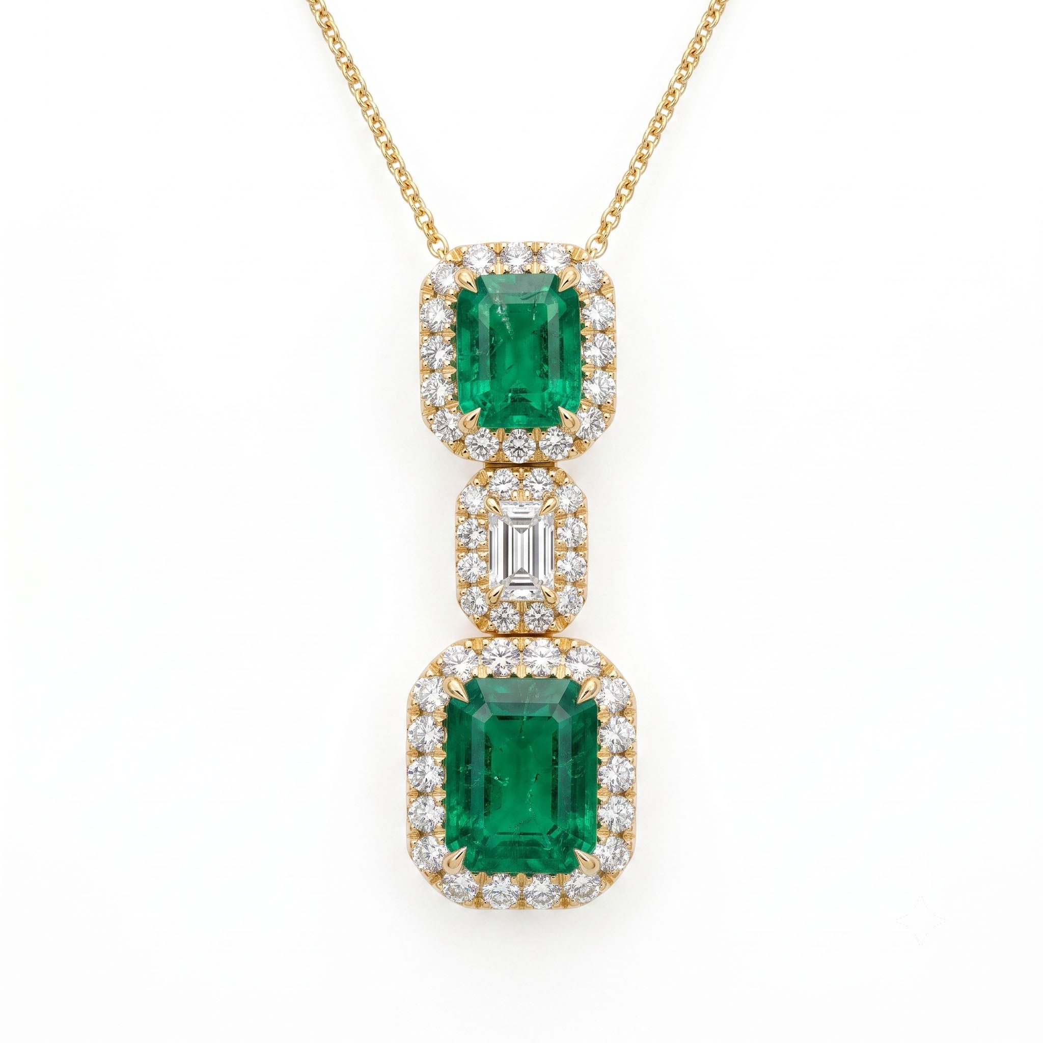 EP057042Y - Pendant 18KY/2.7G 2EMER-2.48CT 1DIA-0.19CT 46RD-0.51CT