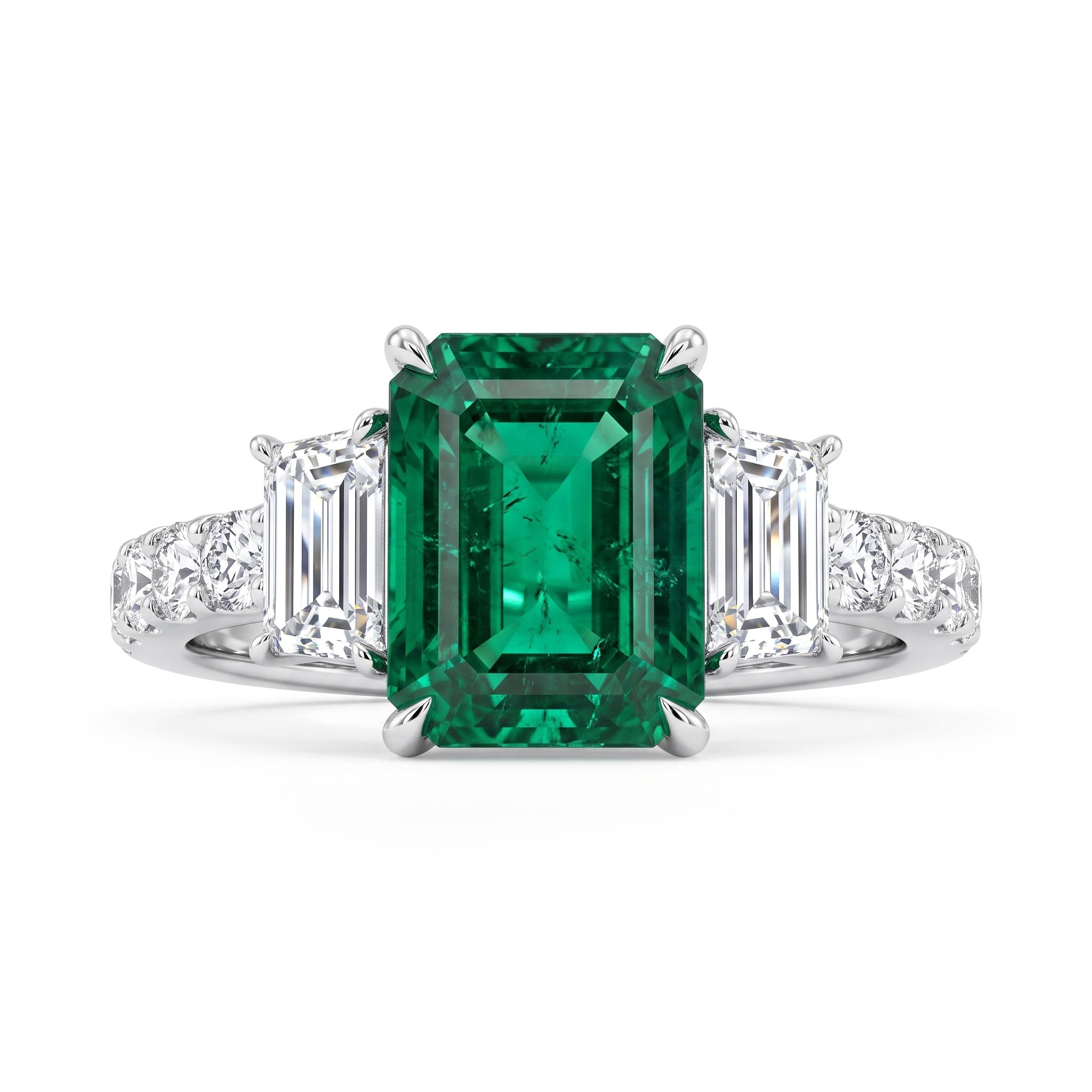 ER057059 - Ring 18KW/2.8G 1EMER-1.49CT 2EC-0.62CT 10RD-0.28CT
