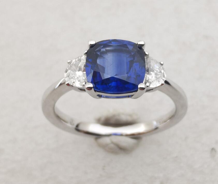 Handmade 18K White Gold Blue Sapphire Ring, 1.59ct