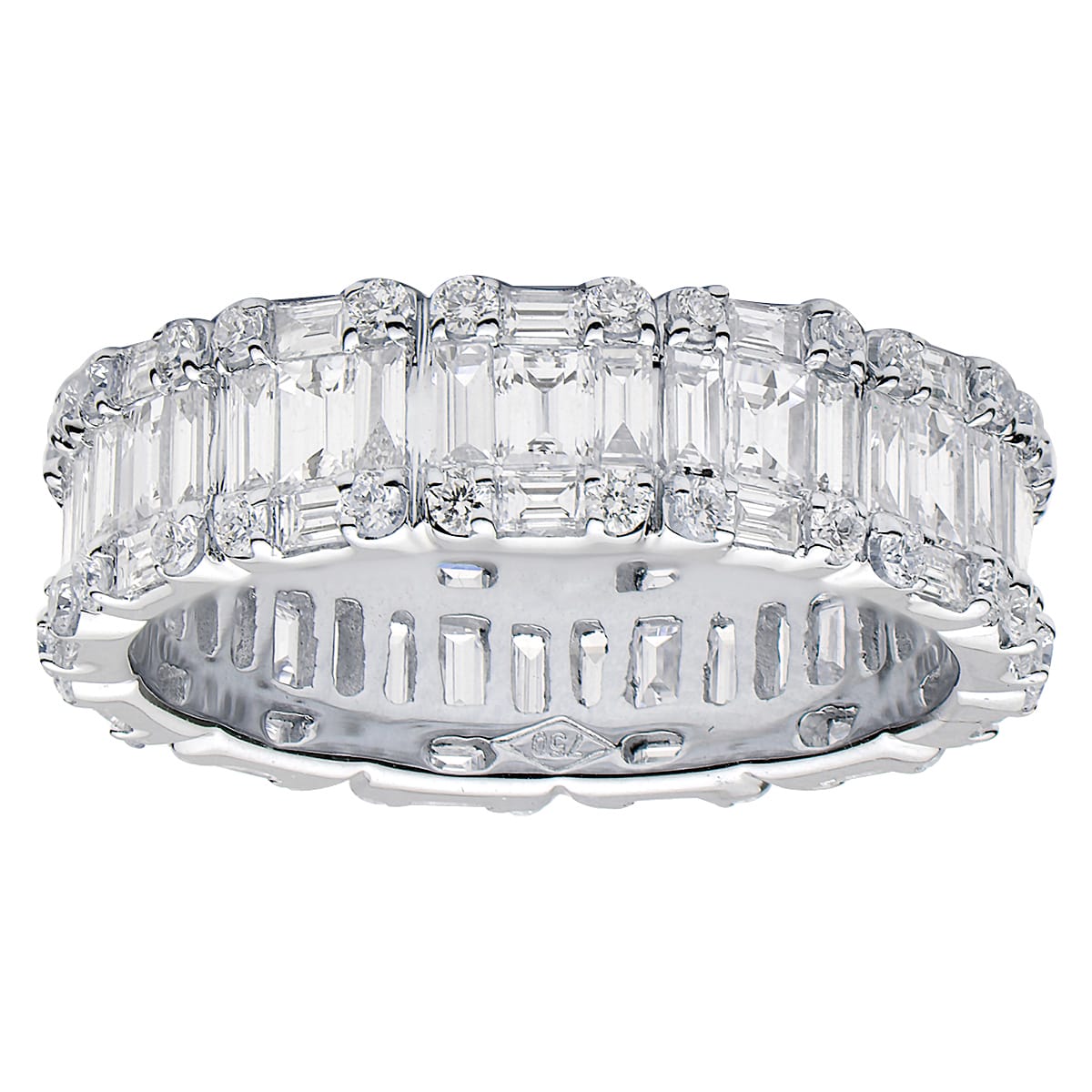 18K White Gold Diamond Baguette Illusion Diamond Band, 1.95ct