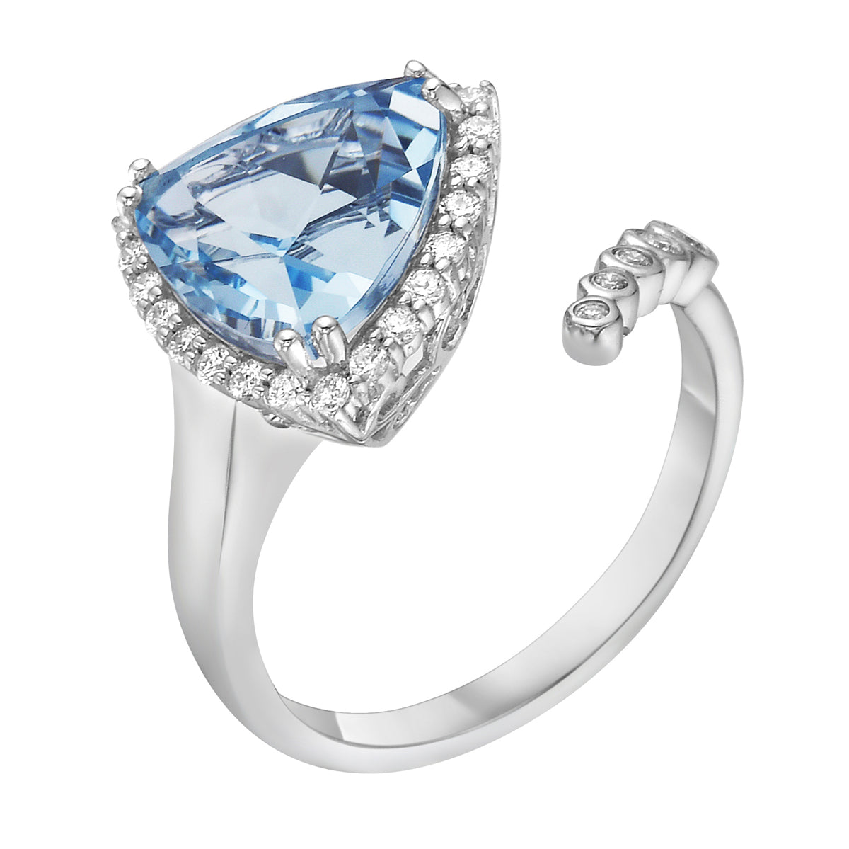 Ring 14KW/3.2G 1SBT-4.36CT 29RD-0.24CT Sky Blue Topaz