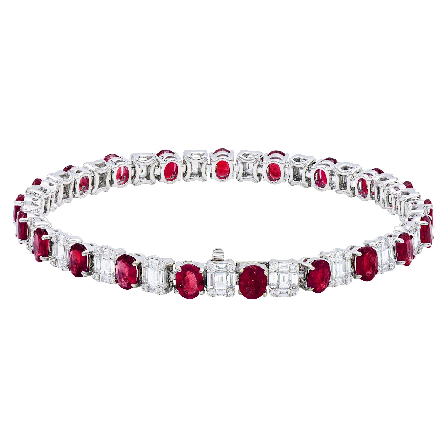 Bracelet 18KW/15.8G 21RBY-8.27CT 105BD-2.2CT 84RD-0.53CT