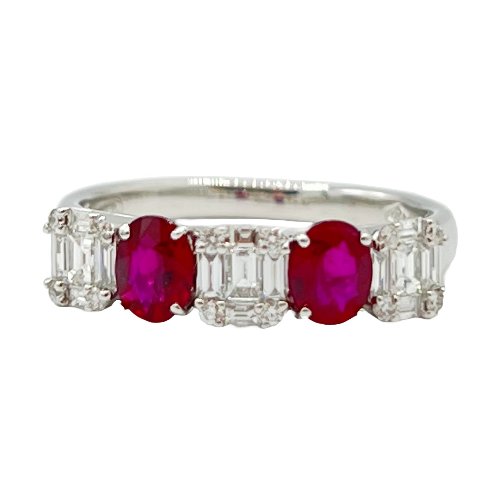 RR053874 - Ring 18KW 2RUBY-0.80CT 12RD-0.07CT 15BD-0.37CT